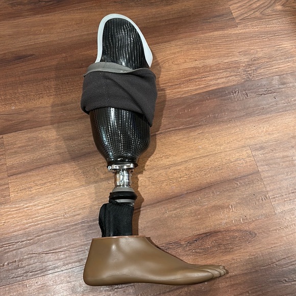 OTTO Other Ottobock Carbon Fiber Prosthetic Leg With Right Foot